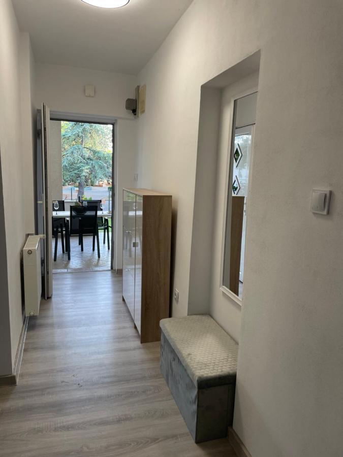 Apartment Holiday Zara Esterno foto
